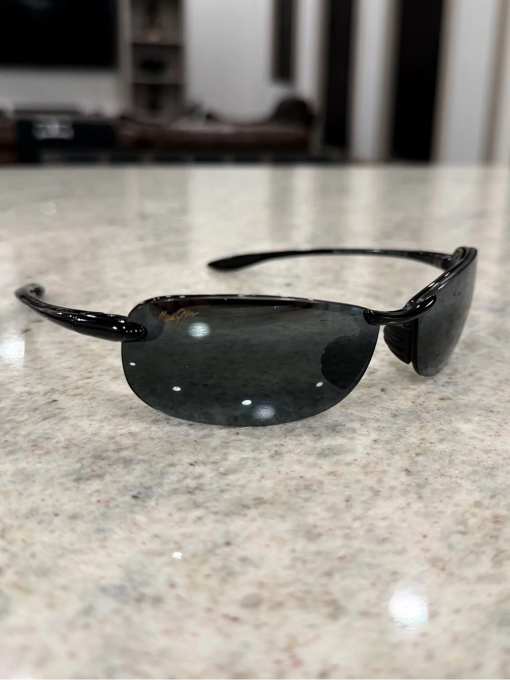 MAUI JIM MAKAHA Men's Black Polarized Rimless Sunglasses - GLOSS BLACK - NEUTRAL